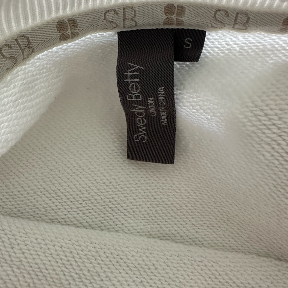 Sweaty Betty White Embroidered Logo Crew Sweatshirt - Picture 11 of 11